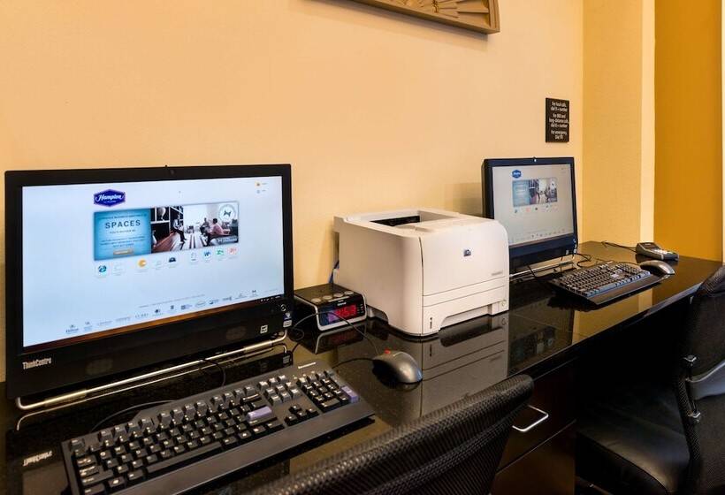 호텔 Hampton Inn & Suites Orlando/east Ucf Area