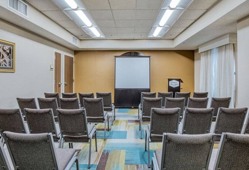 호텔 Hampton Inn & Suites Orlando/east Ucf Area