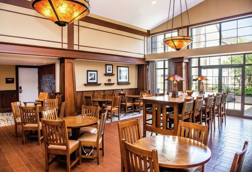 בית מלון כפרי Hampton Inn & Suites Rochester/victor