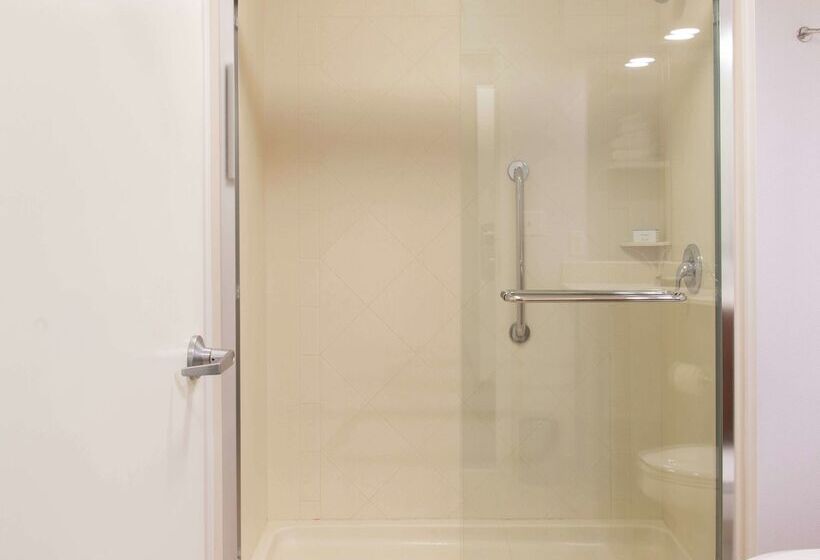 فندق Hampton Inn & Suites Rochester/victor