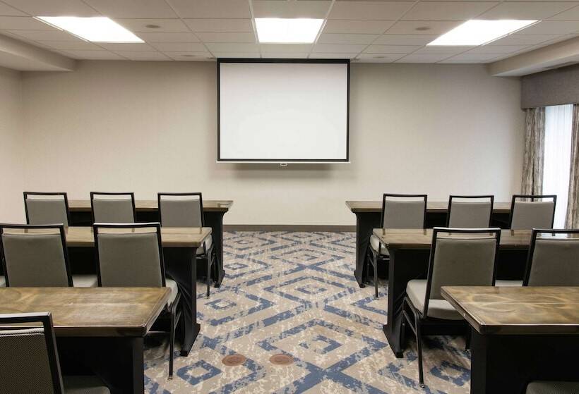 فندق Hampton Inn & Suites Rochester/victor