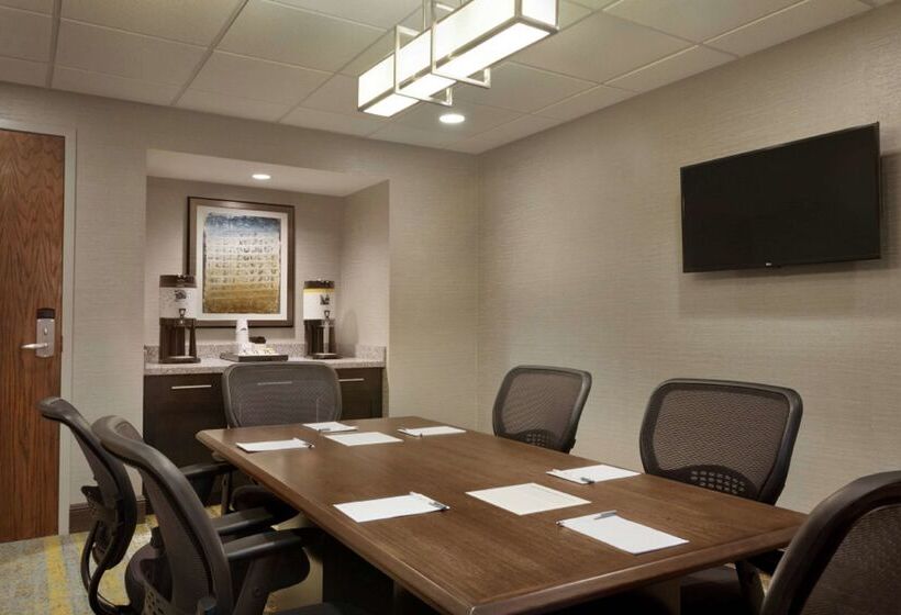 فندق Hampton Inn & Suites Springdale