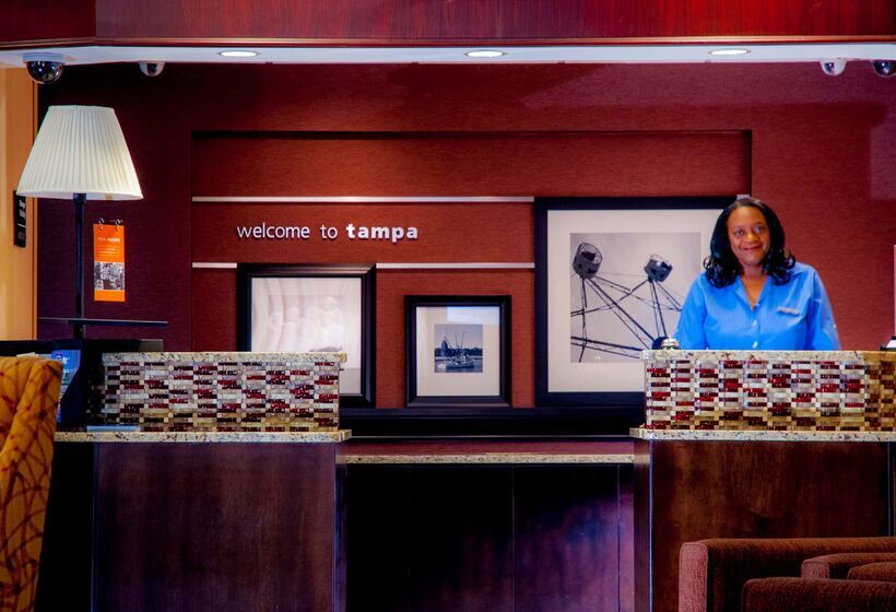 فندق Hampton Inn & Suites Tampanorth