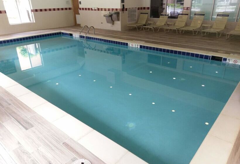 בית מלון כפרי Hampton Inn & Suites Williamsburgrichmond Rd