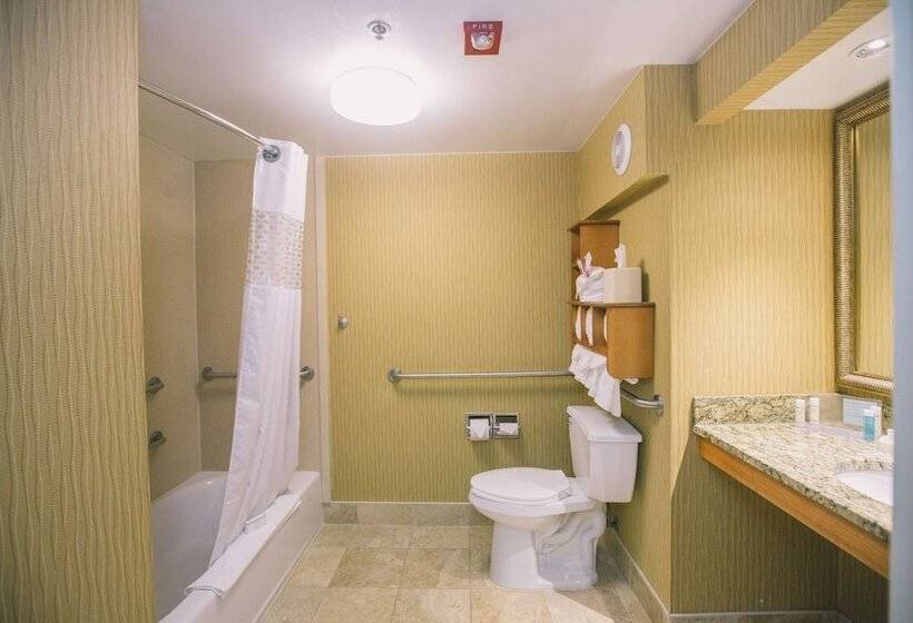 호텔 Hampton Inn Tallahassee Central