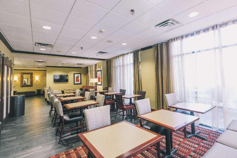 호텔 Hampton Inn Tallahassee Central