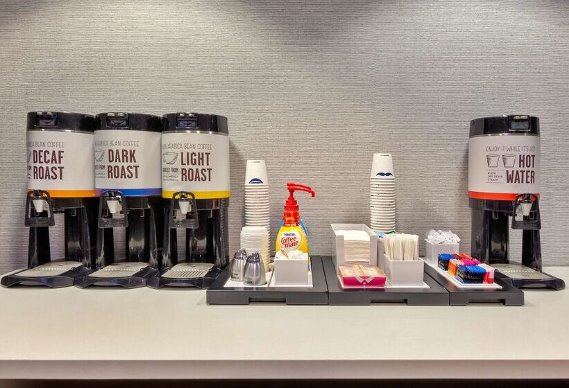 فندق Hampton Inn Traverse City