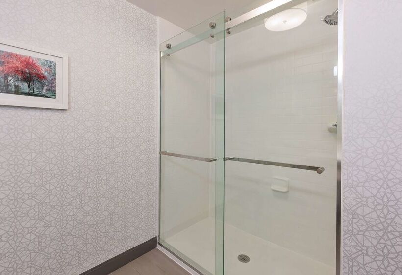 فندق Hampton Inn Traverse City