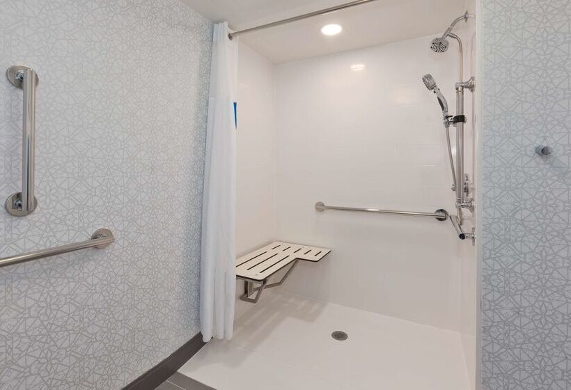 فندق Hampton Inn Traverse City