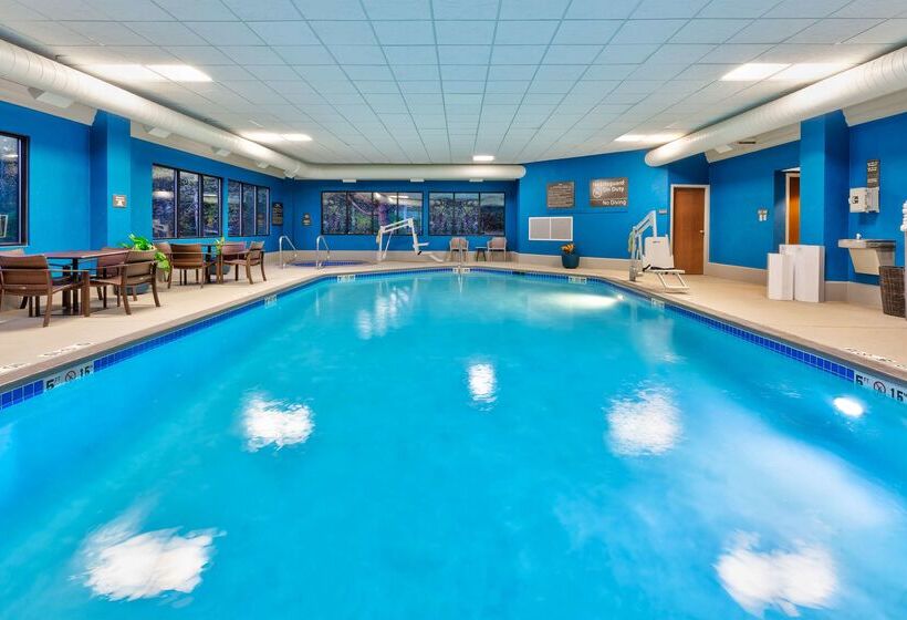 فندق Hampton Inn Traverse City