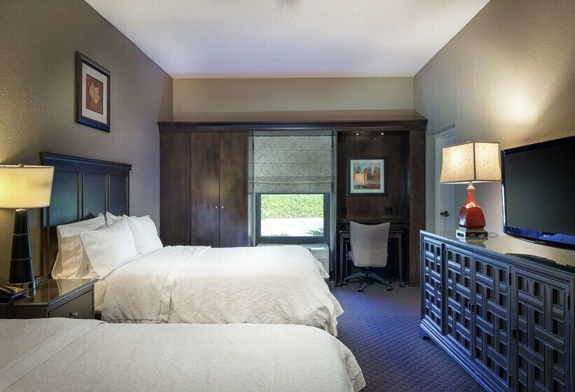 هتل Hampton Inn Tuscaloosa University