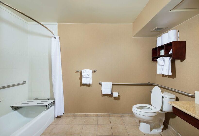 هتل Hampton Inn Tuscaloosa University