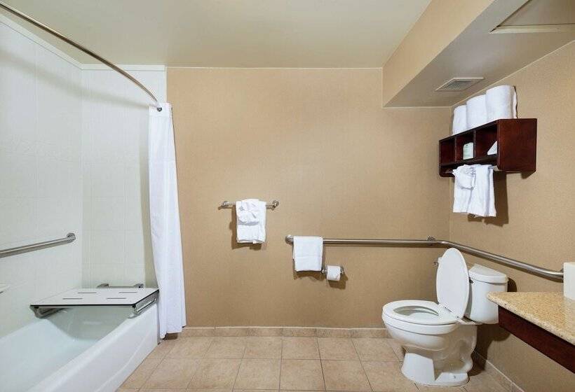 هتل Hampton Inn Tuscaloosa University