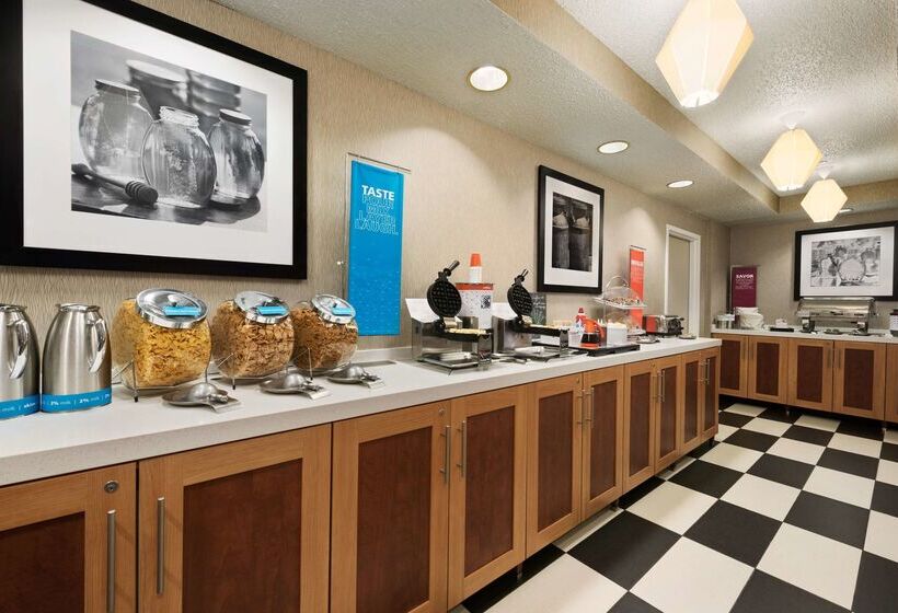 فندق Hampton Inn By Hilton Wausau