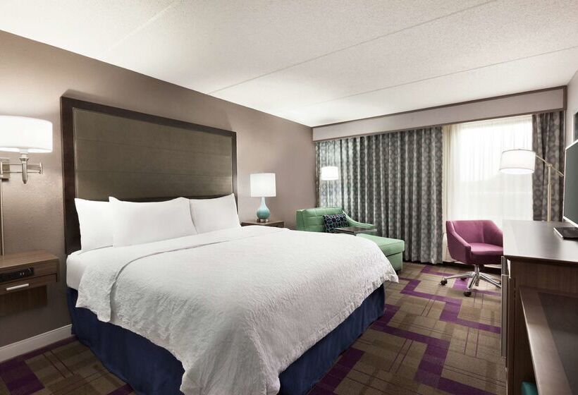 Отель Hampton Inn Waycross