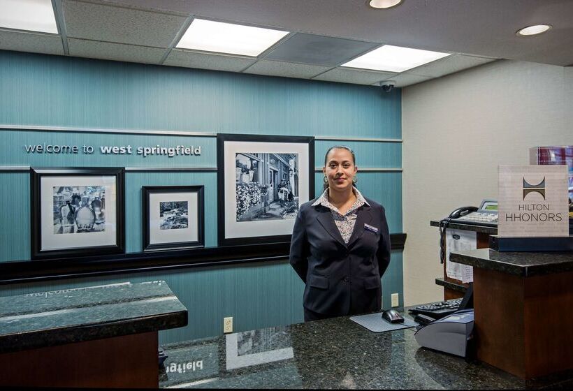 هتل Hampton Inn West Springfield