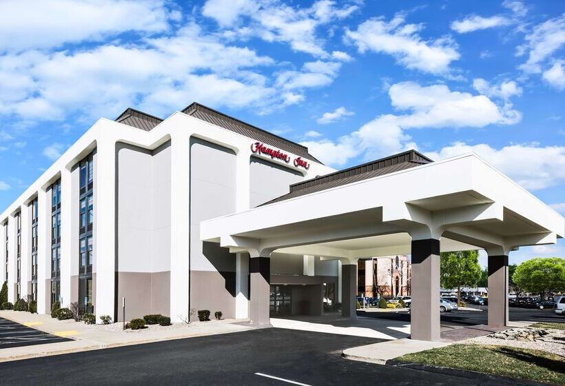 בית מלון כפרי Hampton Inn West Springfield