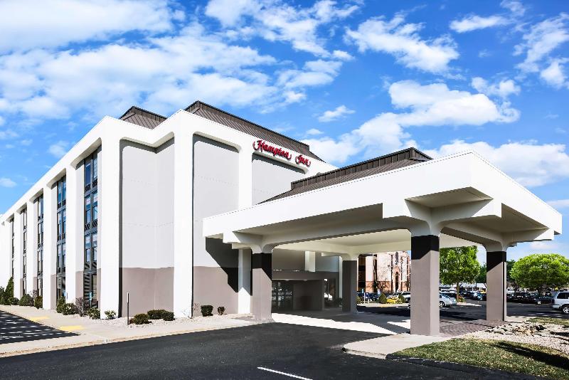 בית מלון כפרי Hampton Inn West Springfield