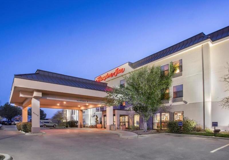 Отель Hampton Inn Wichitaeast