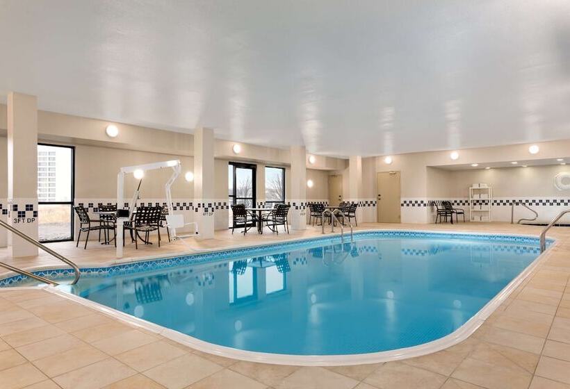 Отель Hampton Inn Wichitaeast