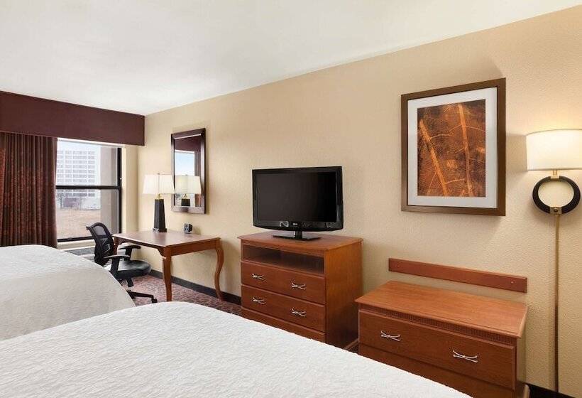 Отель Hampton Inn Wichitaeast