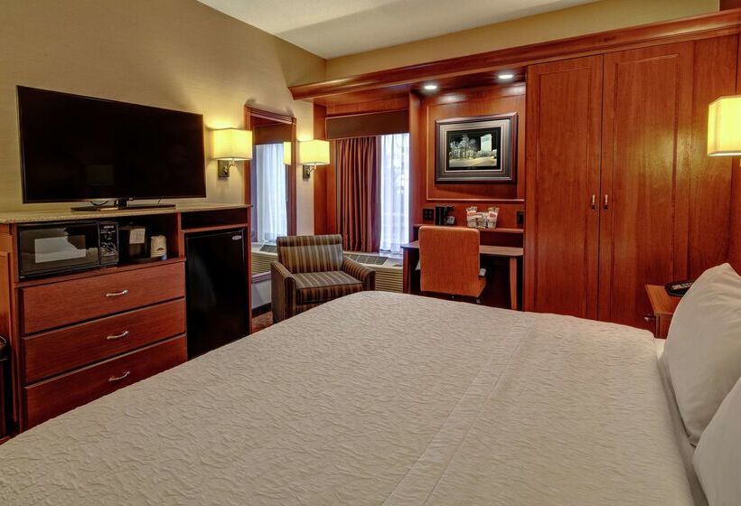 Отель Hampton Inn Winchester