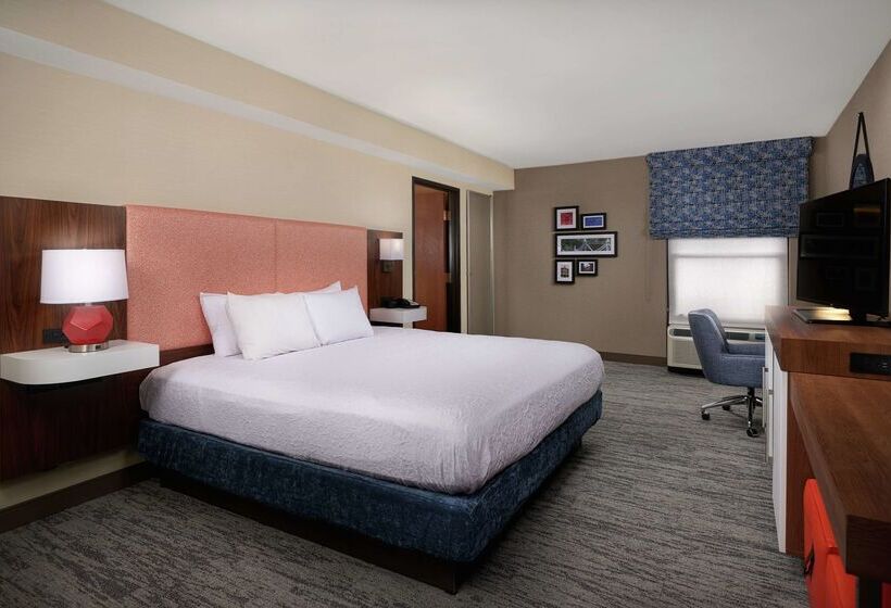 فندق Hampton Inn By Hilton Youngstown West I 80