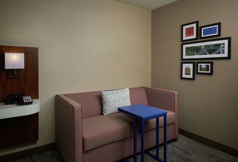 فندق Hampton Inn By Hilton Youngstown West I 80