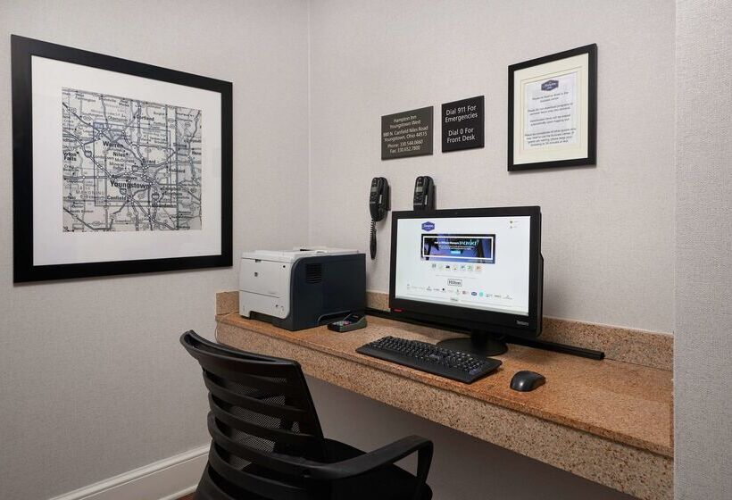 فندق Hampton Inn By Hilton Youngstown West I 80