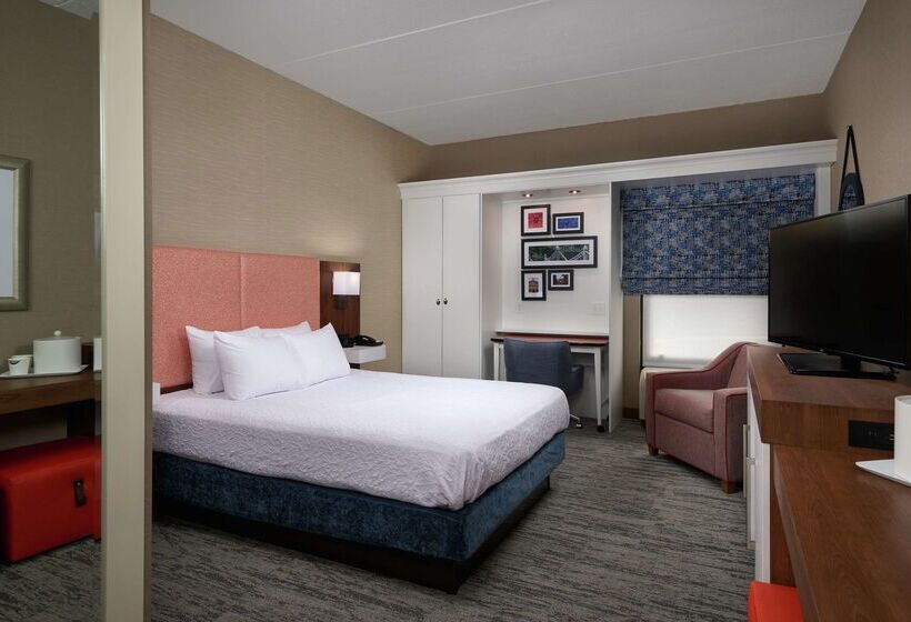 فندق Hampton Inn By Hilton Youngstown West I 80