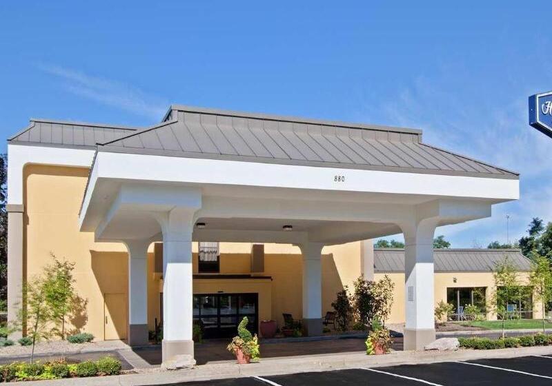 فندق Hampton Inn By Hilton Youngstown West I 80