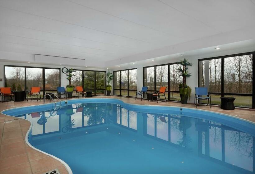 فندق Hampton Inn By Hilton Youngstown West I 80