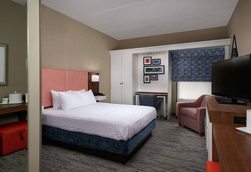 فندق Hampton Inn By Hilton Youngstown West I 80