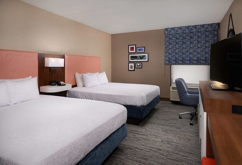 فندق Hampton Inn By Hilton Youngstown West I 80