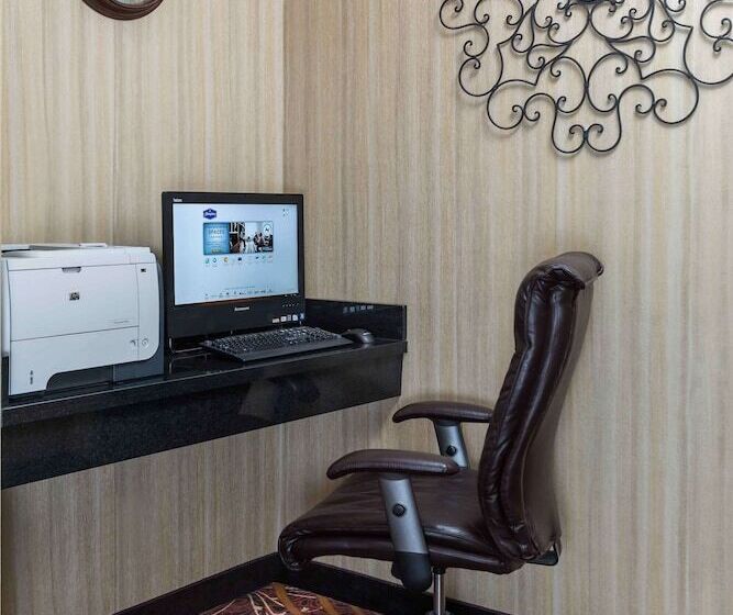 בית מלון כפרי Hampton Inn Zanesville