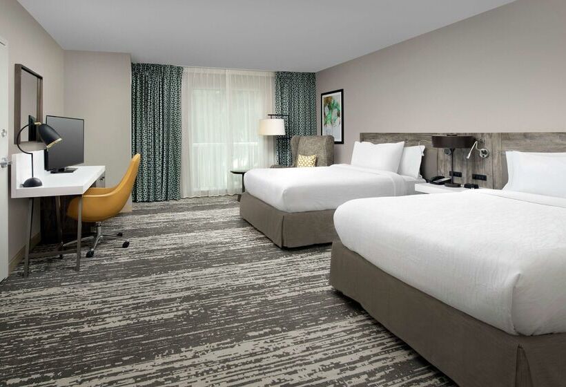 בית מלון כפרי Hilton Garden Inn Miami Brickell South