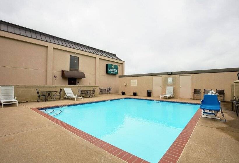 Отель Quality Inn Holly Springs South