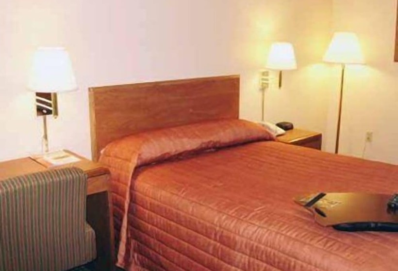 Отель Quality Inn Holly Springs South