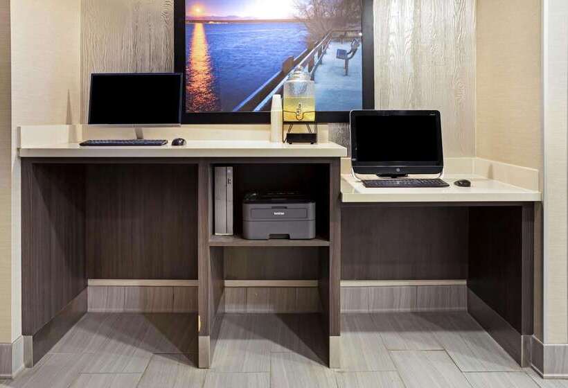 Отель La Quinta By Wyndham Denver Aurora Medical