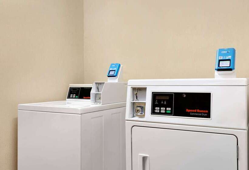 호텔 La Quinta Inn & Suites By Wyndham Selma/smithfield I95