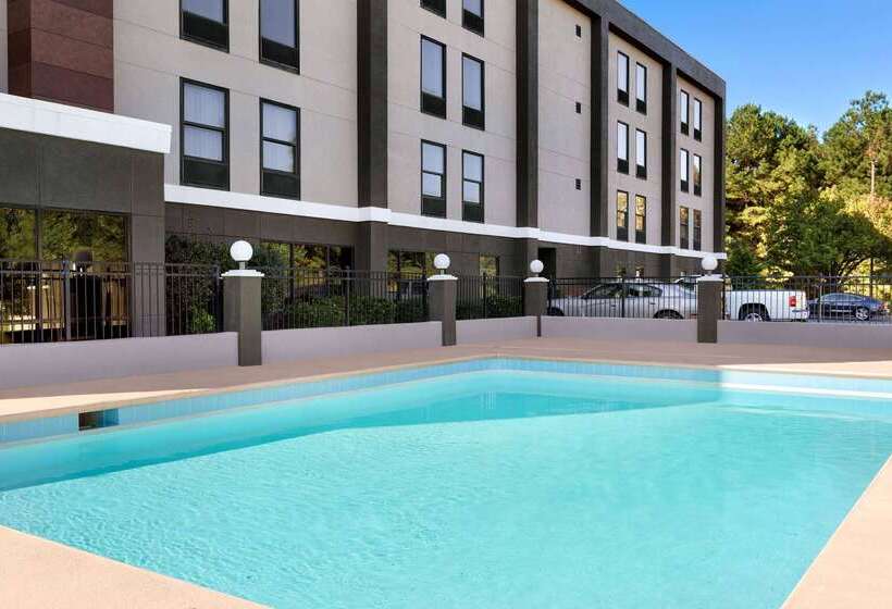 호텔 La Quinta Inn & Suites By Wyndham Selma/smithfield I95