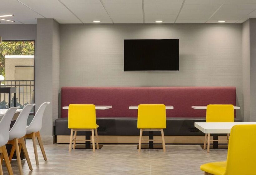 호텔 La Quinta Inn & Suites By Wyndham Selma/smithfield I95