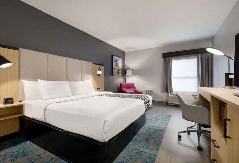 호텔 La Quinta Inn & Suites By Wyndham Selma/smithfield I95