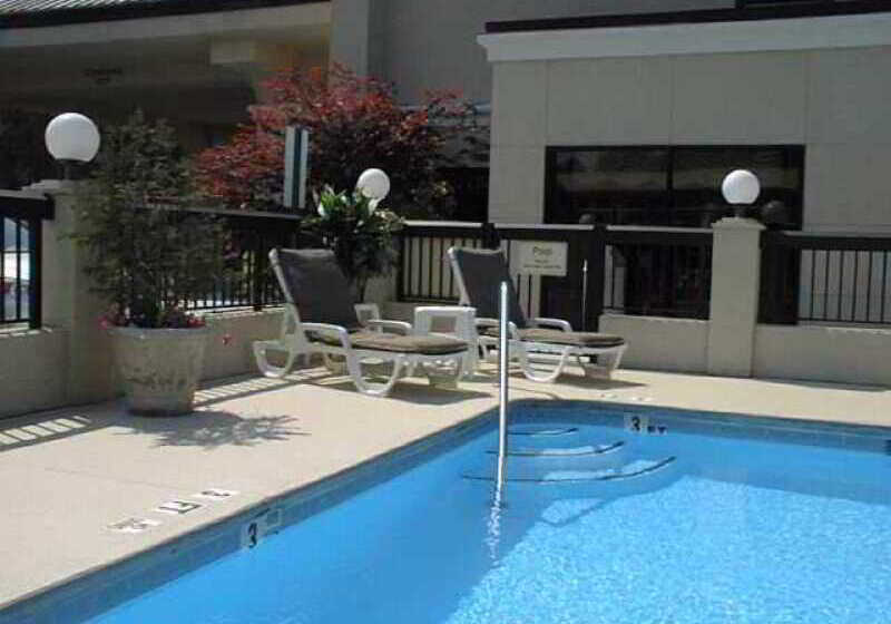 호텔 La Quinta Inn & Suites By Wyndham Selma/smithfield I95