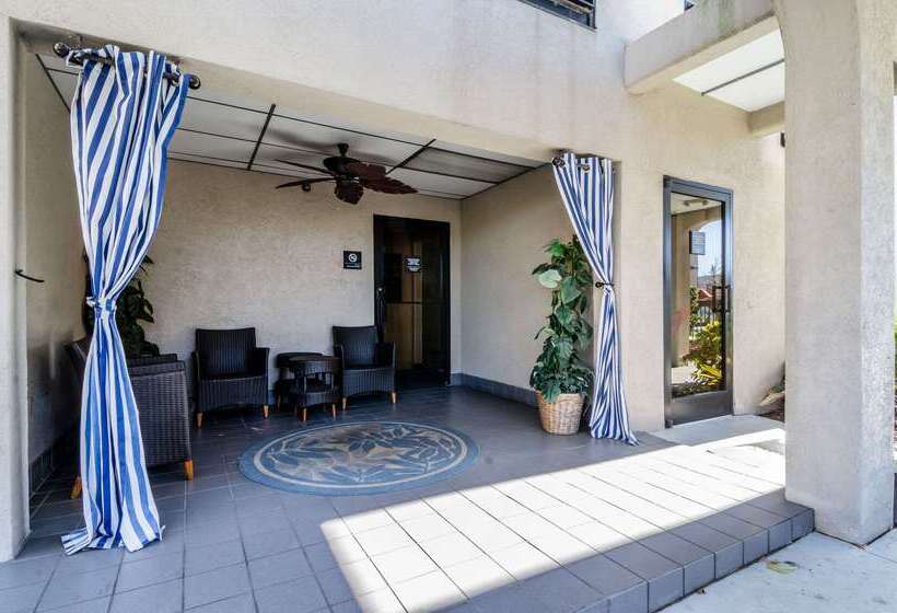 فندق Quality Inn