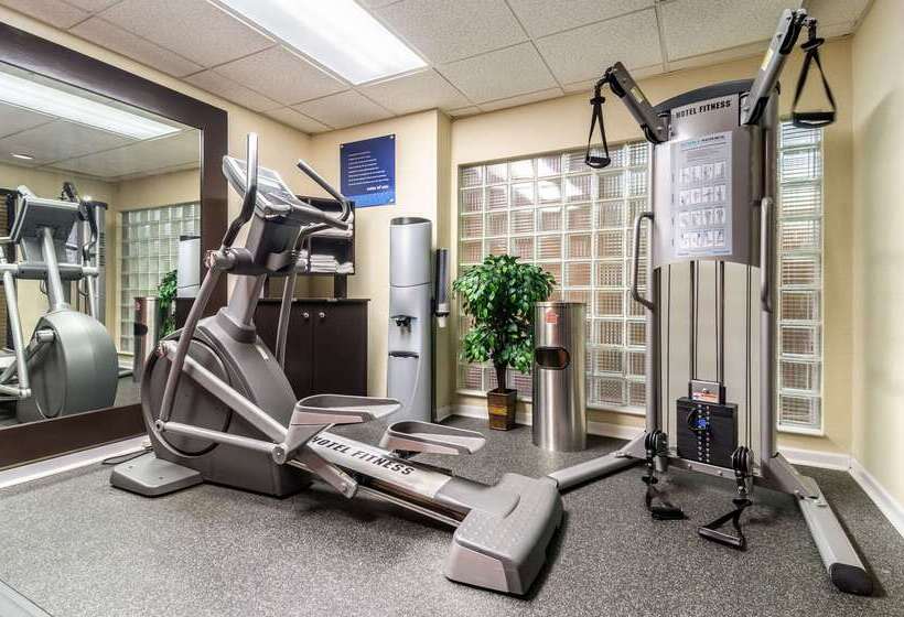 فندق Quality Inn