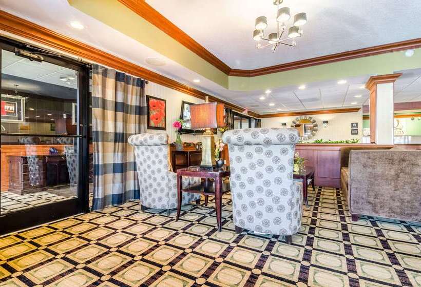 فندق Quality Inn