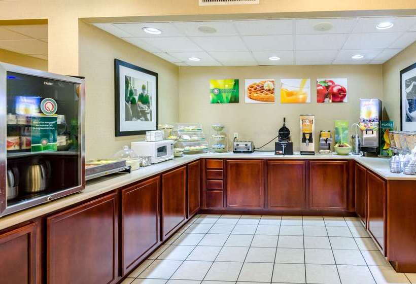 فندق Quality Inn Lynchburg Near University