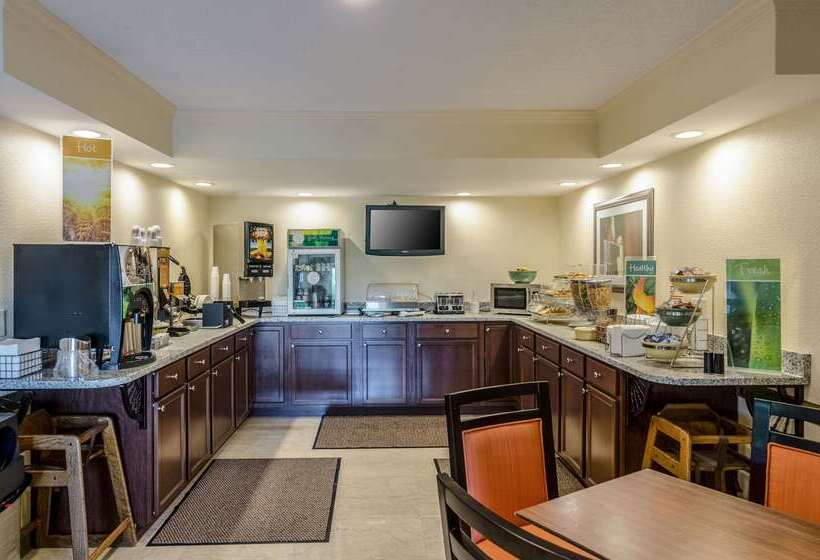 فندق Quality Inn Tanglewood