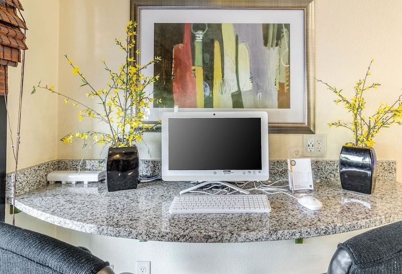 فندق Quality Inn Tanglewood